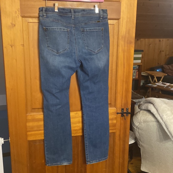 Inc brand blue jeans straight leg, regular fit. Size 8S - Picture 2 of 5
